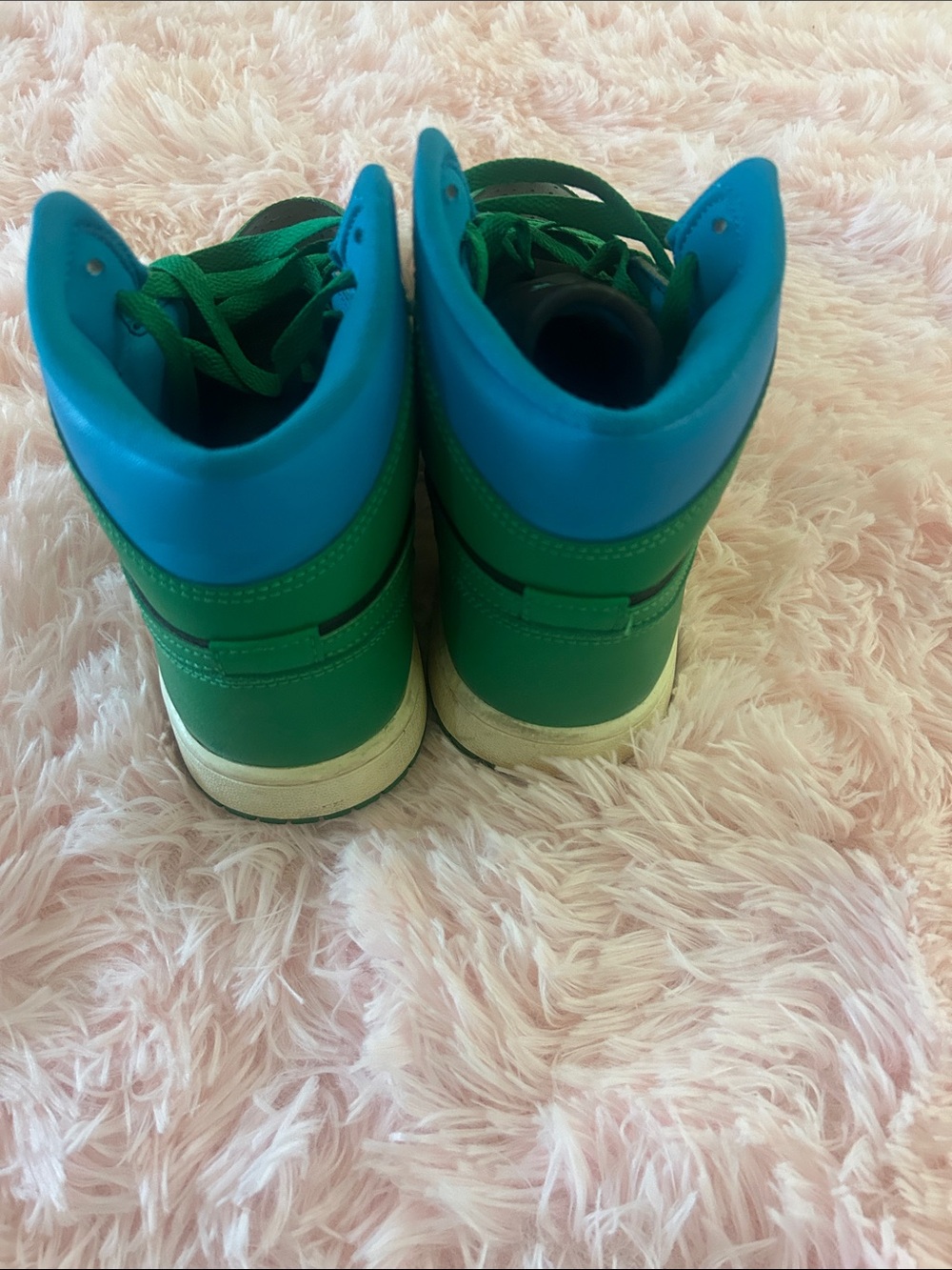 Nike High-Top Sneakers in Green, Black & Blue - Picture 4 of 6